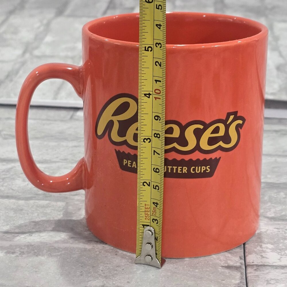 Reeses Peanut Butter Cup Candy Giant 32oz‎ Galerie Ceramic Coffee Mug Tea Cup 5"